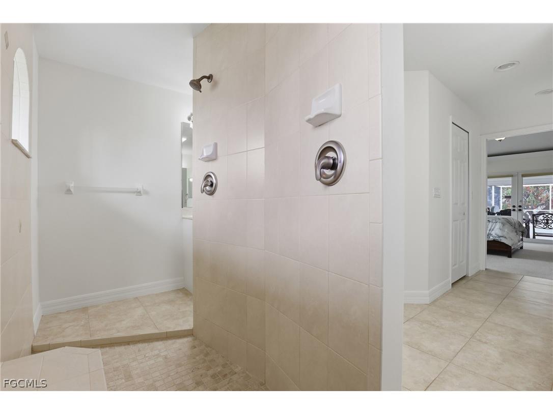 419 SW 12th Street Cape Coral FL 33991 2026013418 image24