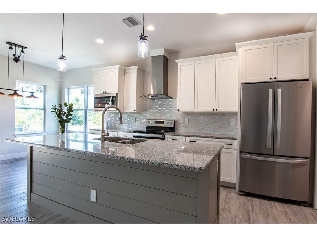 419 SW 30th Avenue Cape Coral FL 33991 221085769 image1