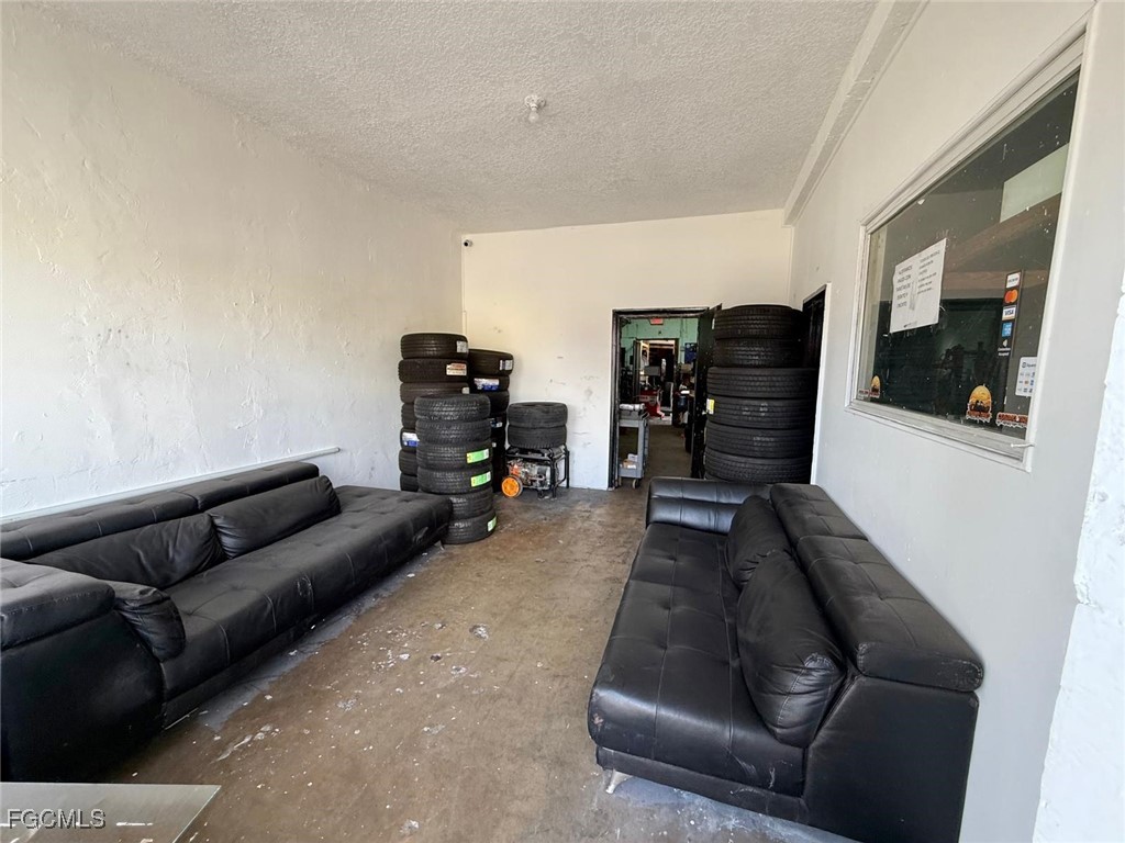 4190 E 4th Avenue Hialeah FL 33013 2026004279 image4