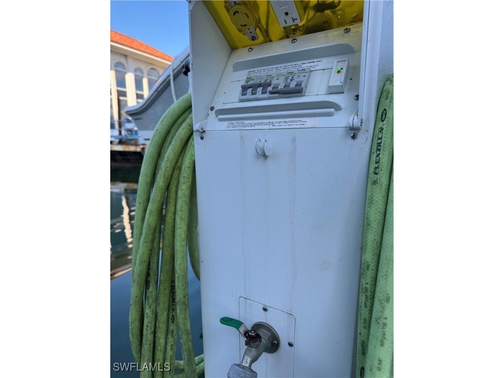 4190 Gulf Shore Boulevard N Naples FL 34103 225017355 image5