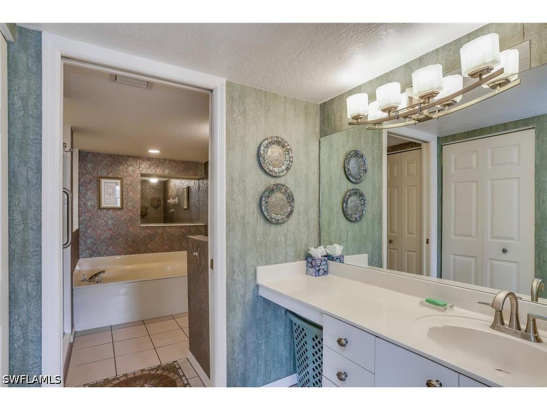 4190 Tequesta Drive Estero FL 33928 226016669 image22