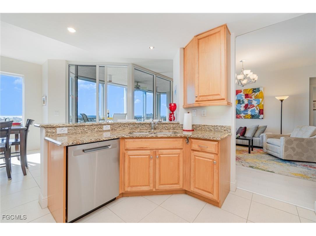 4192 Bay Beach Lane #872 Fort Myers Beach FL 33931 2025020261 image16