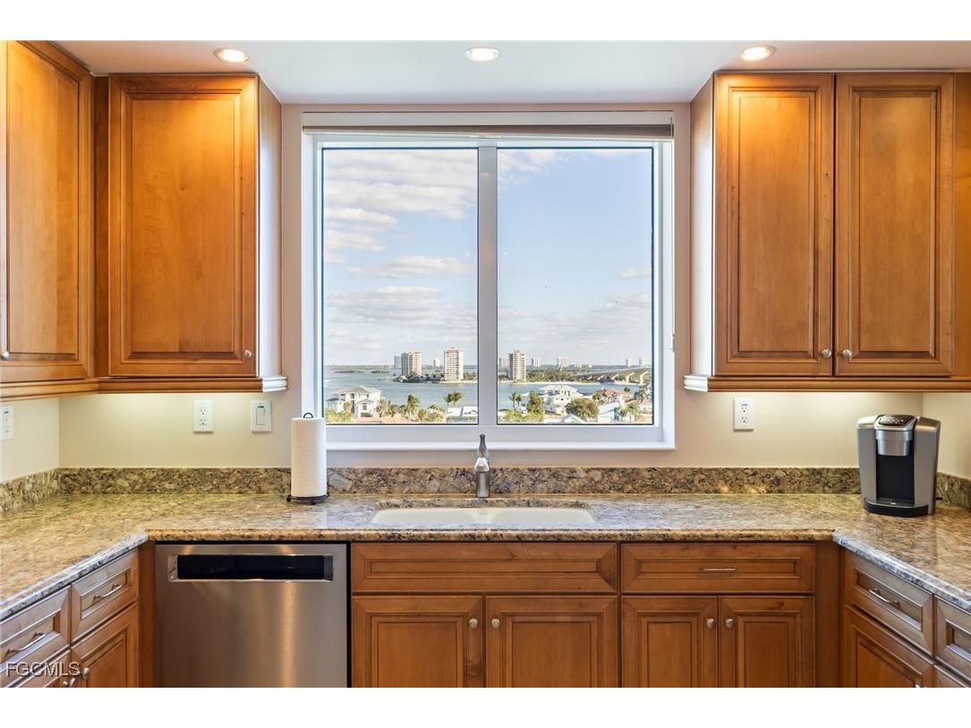 4192 Bay Beach Lane #881 Fort Myers Beach FL 33931 2025026182 image16