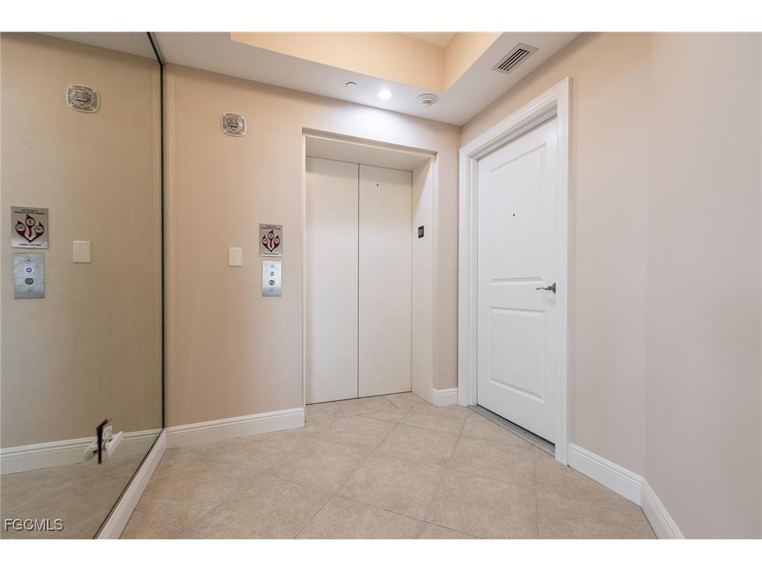 4192 Bay Beach Lane #881 Fort Myers Beach FL 33931 2025026182 image3