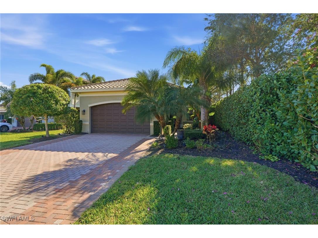 4194 Amelia Way Naples FL 34119 226000722 image2