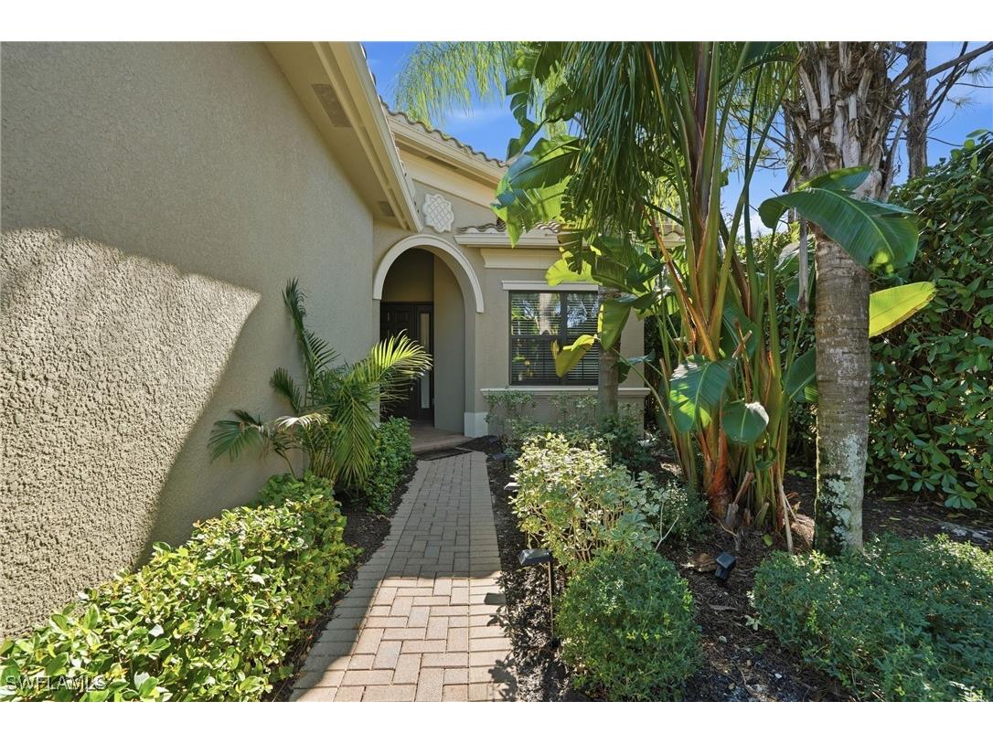 4194 Amelia Way Naples FL 34119 226000722 image4