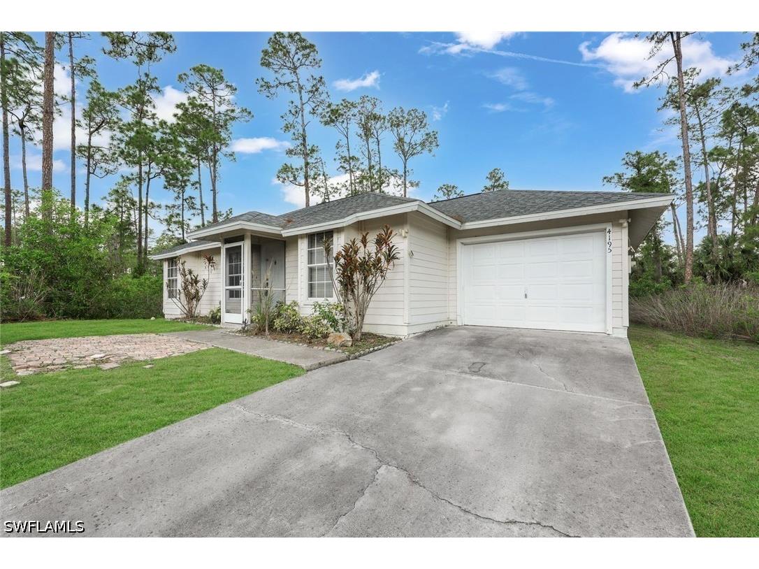 4195 2nd Avenue NE Naples FL 34120 226017465 image1