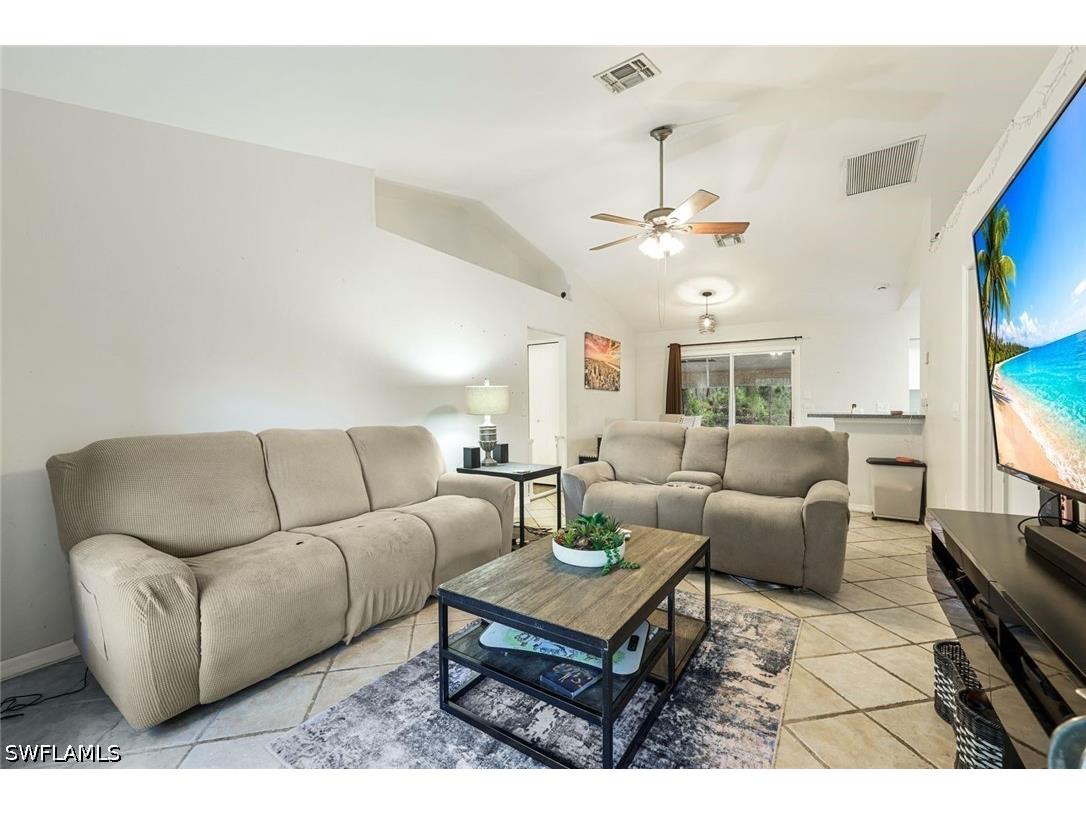 4195 2nd Avenue NE Naples FL 34120 226017465 image2