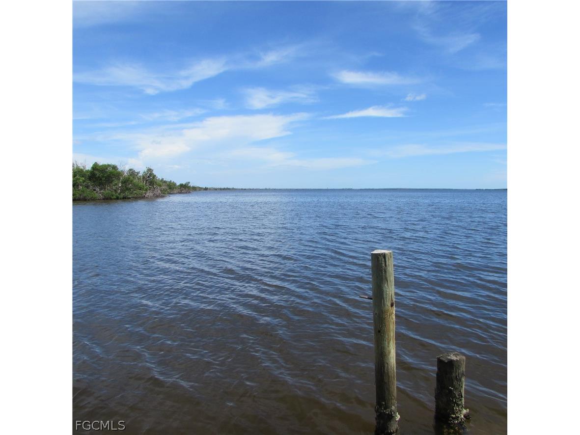 4195 Pine Island Road NW Matlacha FL 33993 2026012930 image12