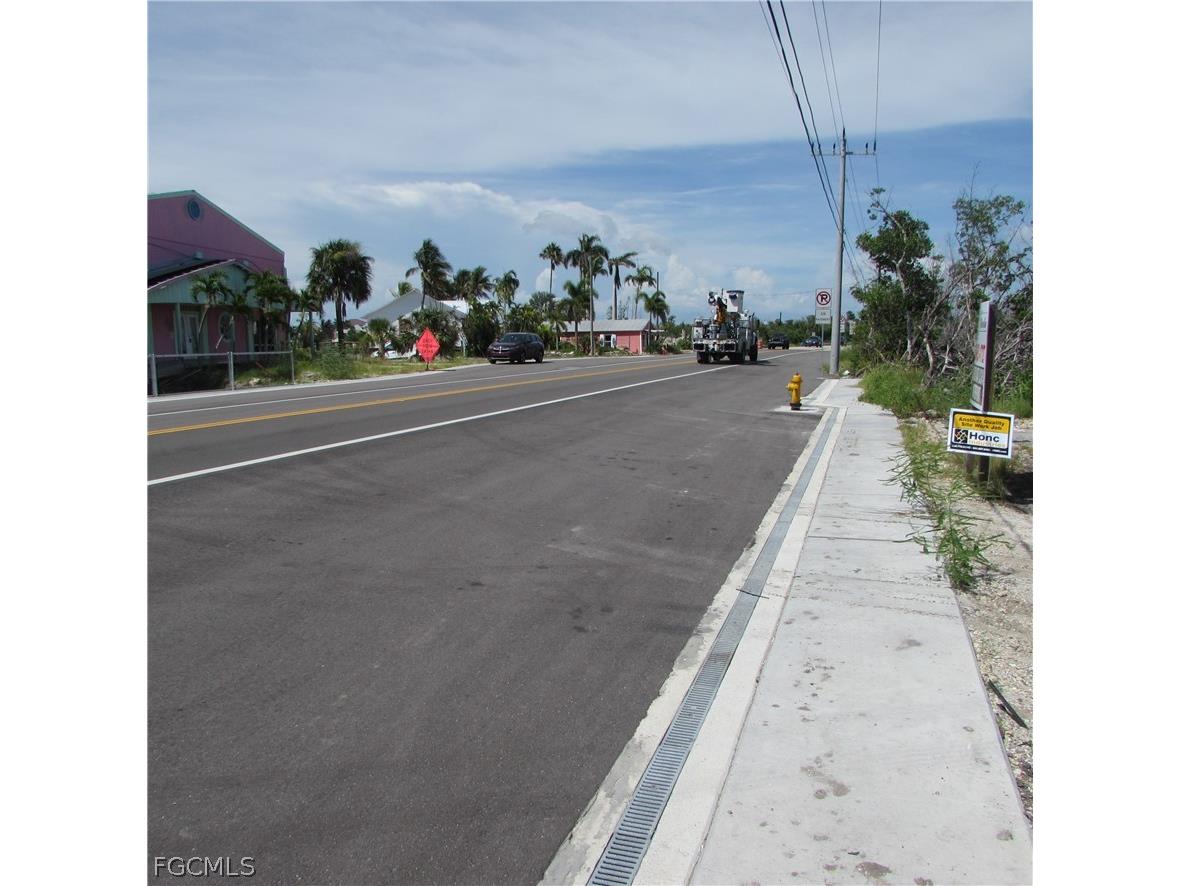 4195 Pine Island Road NW Matlacha FL 33993 2026012930 image3