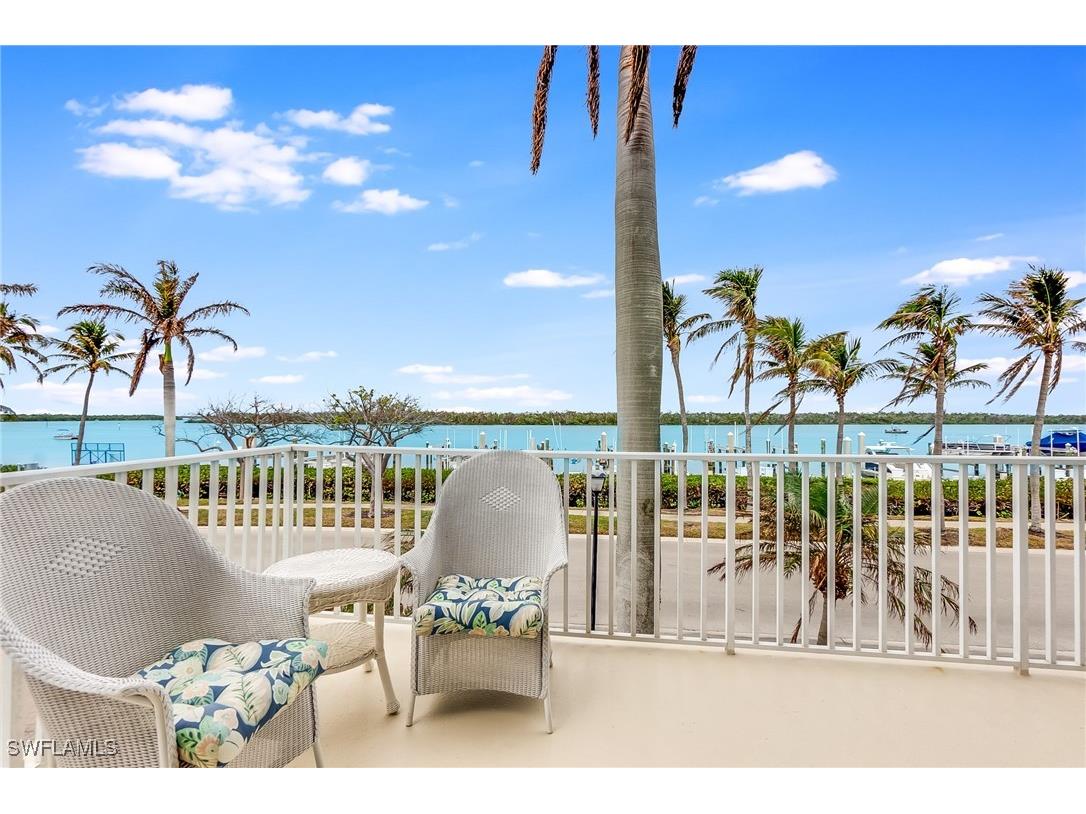 4198 Bay Beach Lane #111 Fort Myers Beach FL 33931 224092419 image1