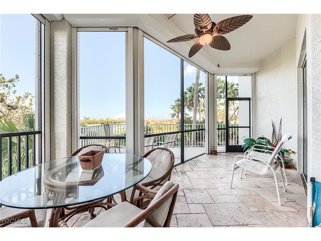4198 Bay Beach Lane #113 Fort Myers Beach FL 33931 2025005865 image16