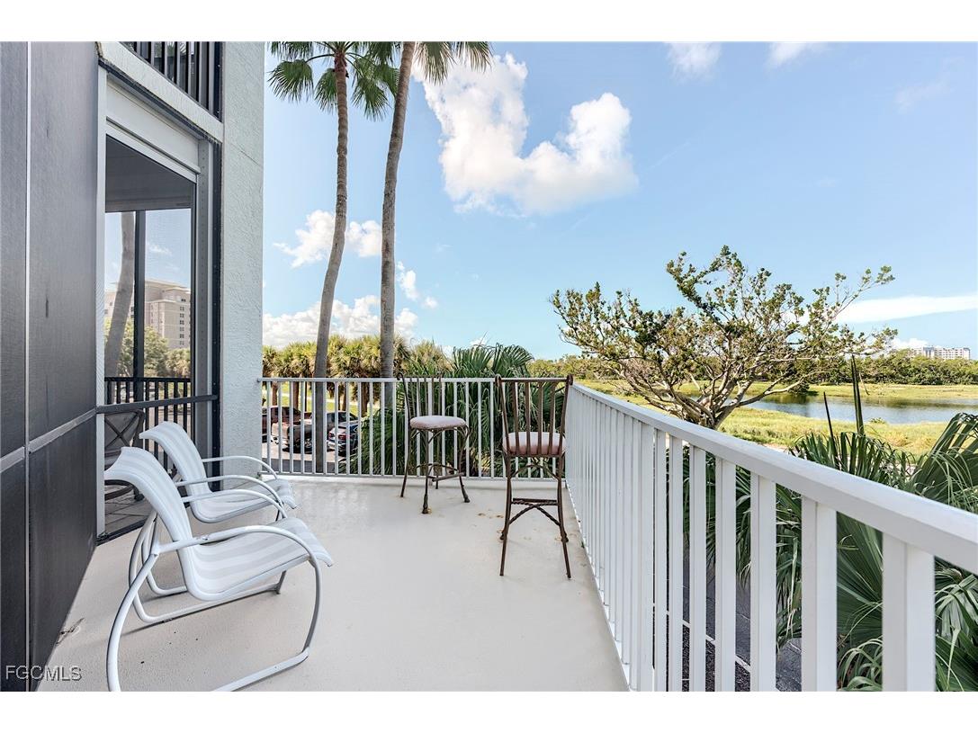 4198 Bay Beach Lane #113 Fort Myers Beach FL 33931 2025005865 image17