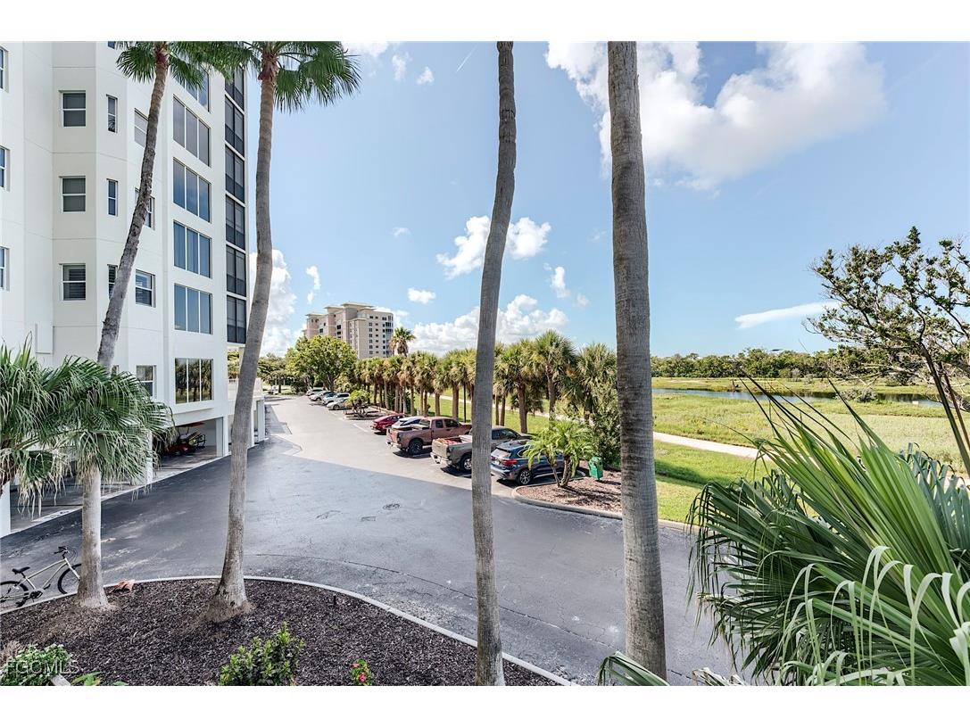 4198 Bay Beach Lane #113 Fort Myers Beach FL 33931 2025005865 image20