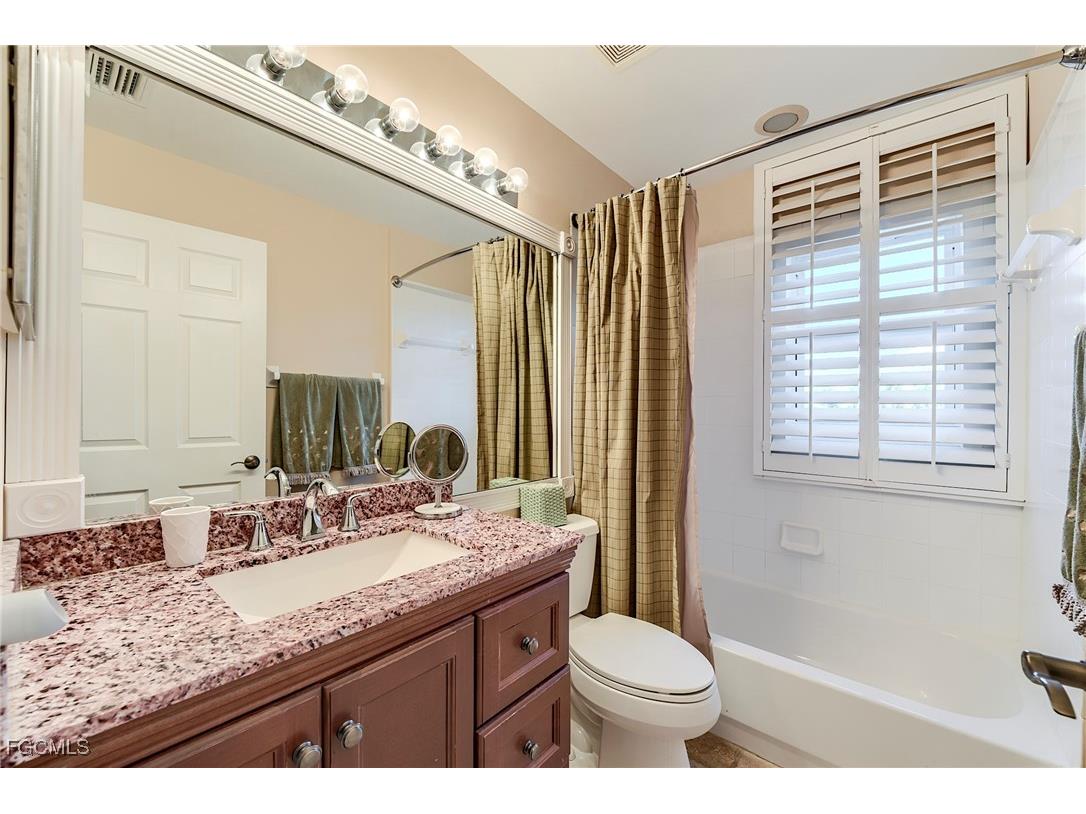 4198 Bay Beach Lane #113 Fort Myers Beach FL 33931 2025005865 image23