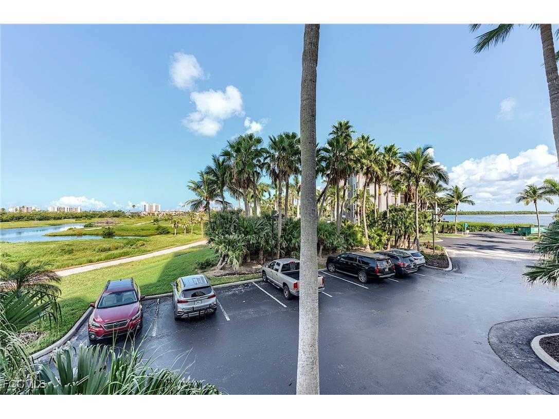 4198 Bay Beach Lane #113 Fort Myers Beach FL 33931 2025005865 image33