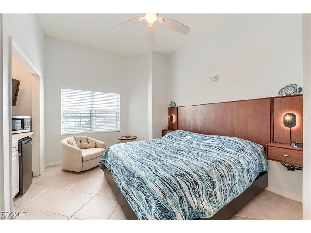 4198 Bay Beach Lane #113 Fort Myers Beach FL 33931 2025005865 image41