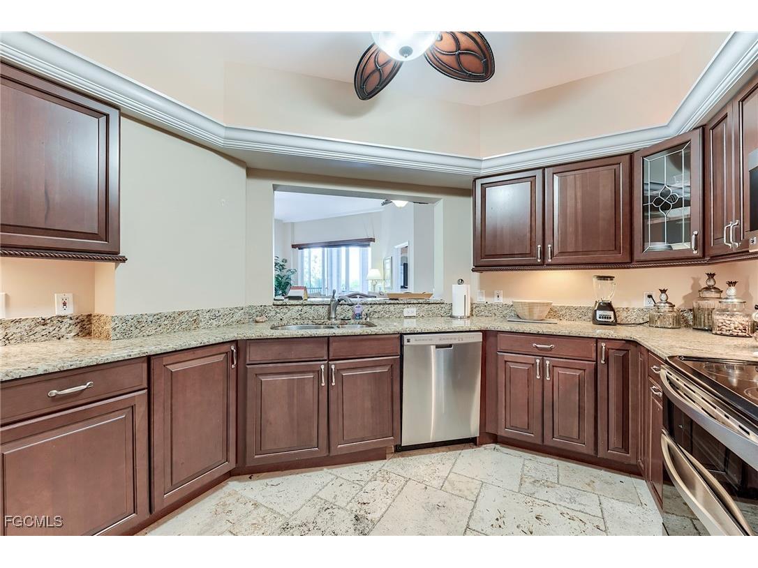 4198 Bay Beach Lane #113 Fort Myers Beach FL 33931 2025005865 image8