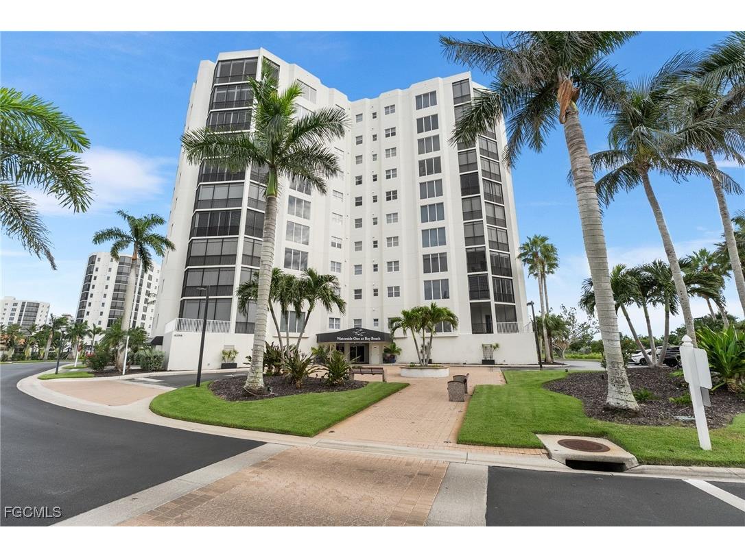 4198 Bay Beach Lane #126 Fort Myers Beach FL 33931 2025012463 image1