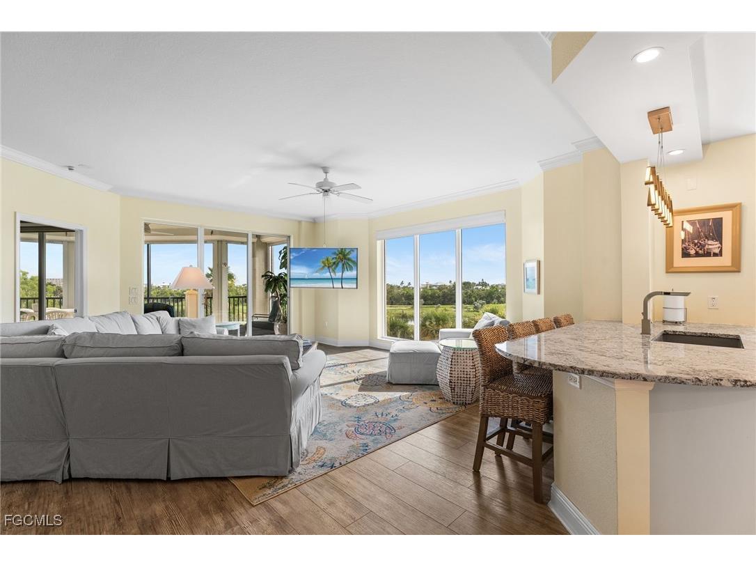 4198 Bay Beach Lane #126 Fort Myers Beach FL 33931 2025012463 image17