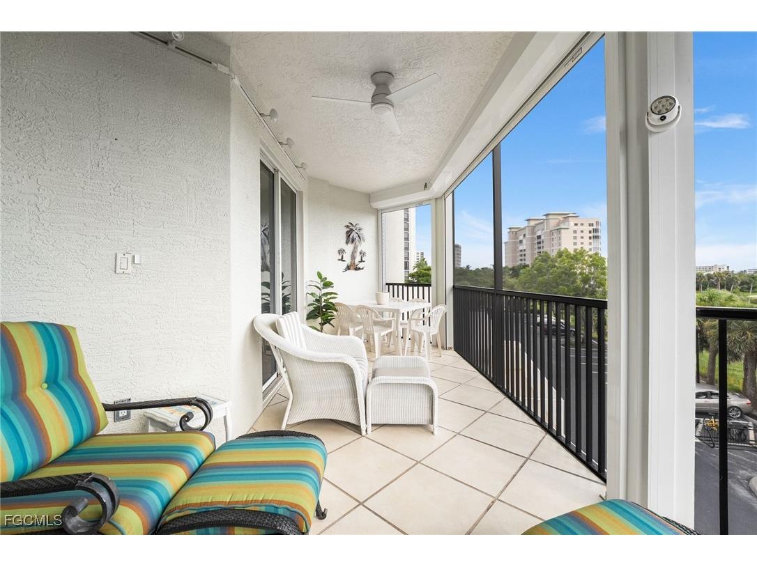 4198 Bay Beach Lane #126 Fort Myers Beach FL 33931 2025012463 image8