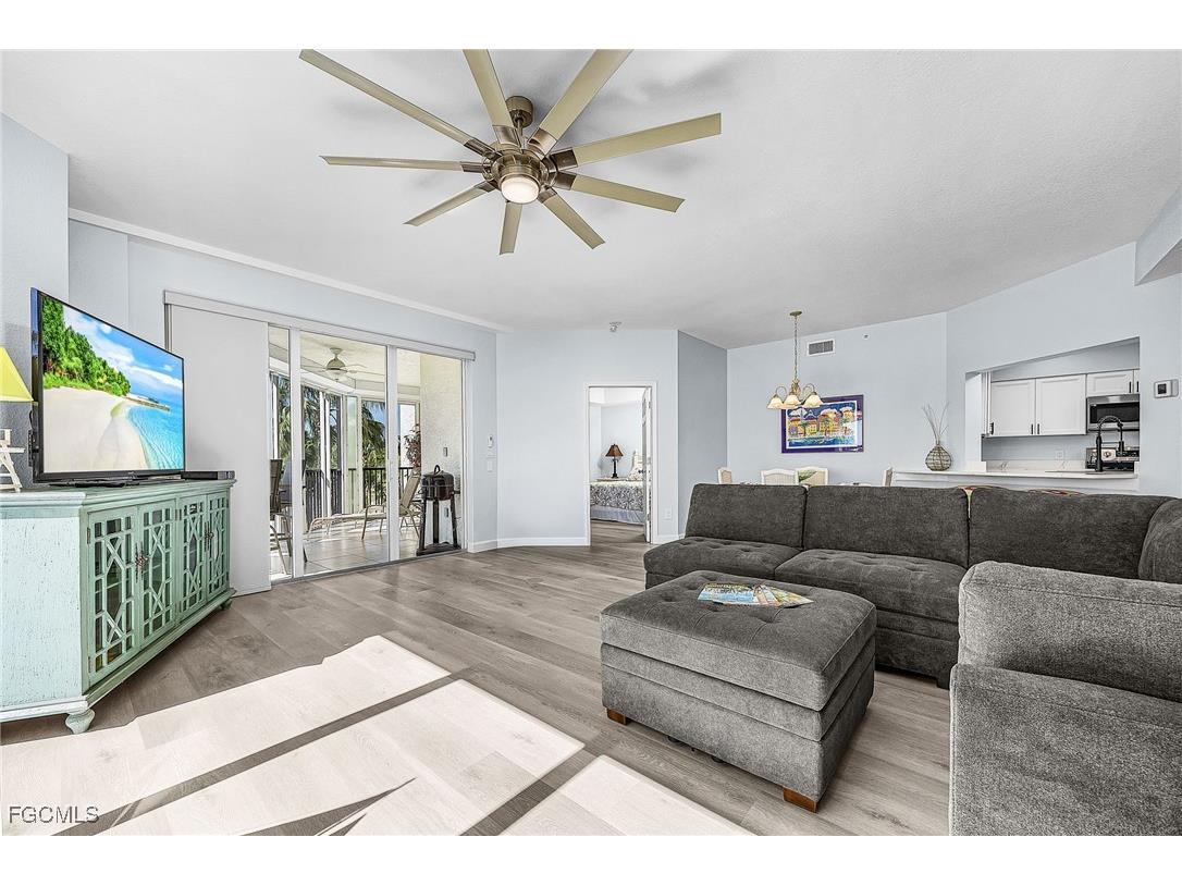 4198 Bay Beach Lane #133 Fort Myers Beach FL 33931 2025017001 image2