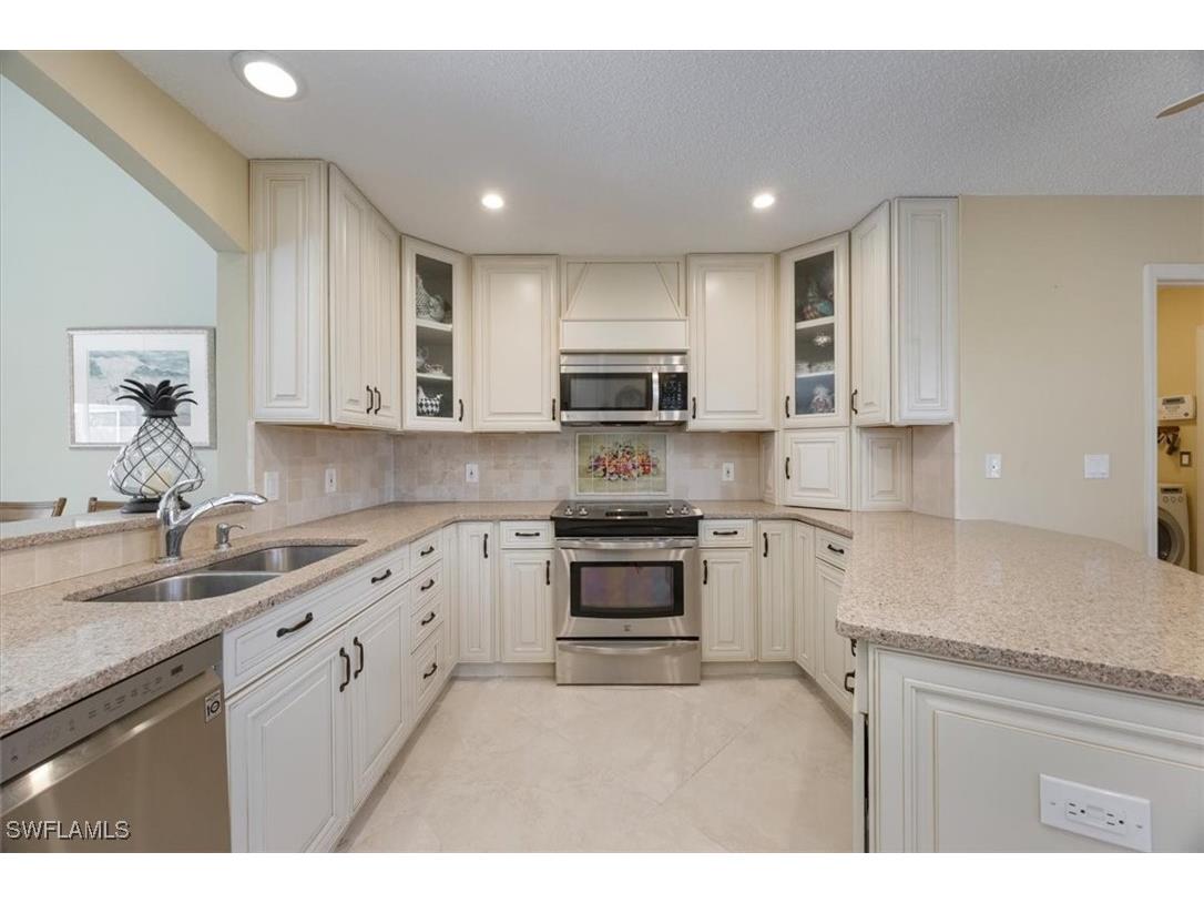 4198 Royal Wood Boulevard Naples FL 34112 226001408 image4