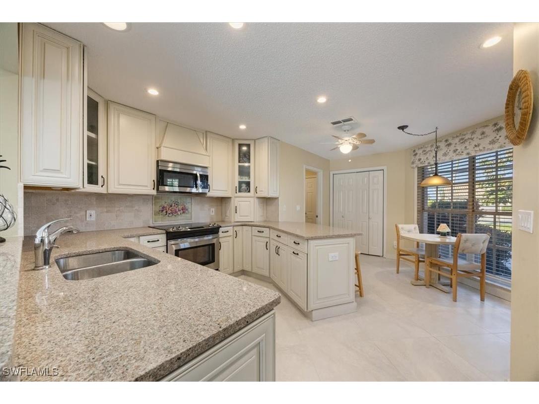 4198 Royal Wood Boulevard Naples FL 34112 226001408 image5