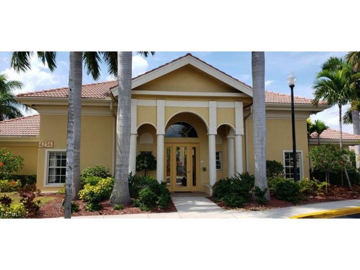 4199 Bellasol Circle #622 Fort Myers FL 33916 2026002721 image1