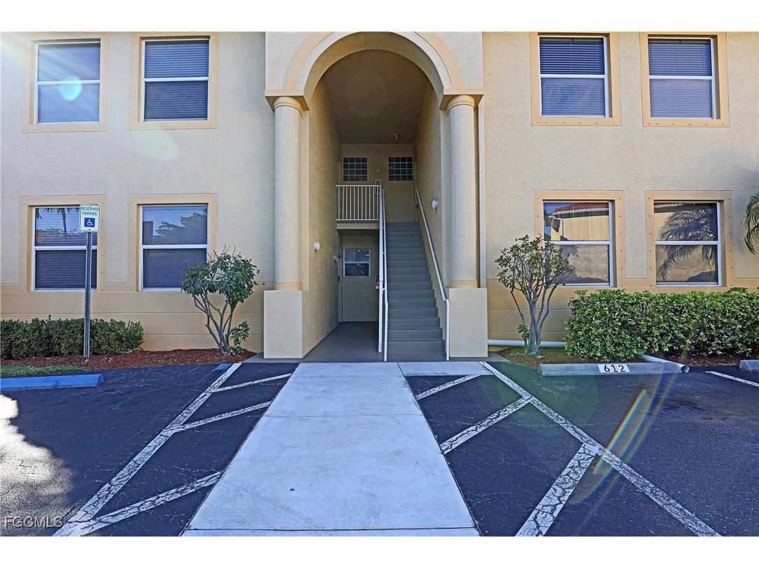 4199 Bellasol Circle #622 Fort Myers FL 33916 2026002721 image2