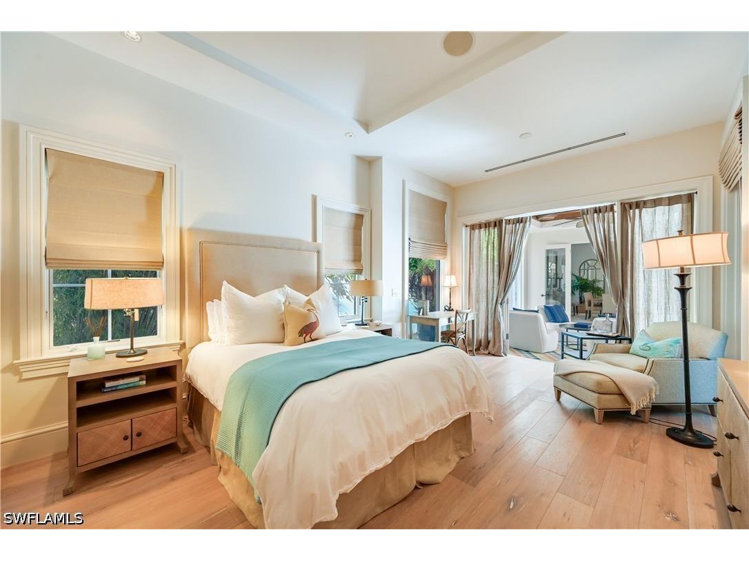 42 6th Street S Naples FL 34102 226019846 image19