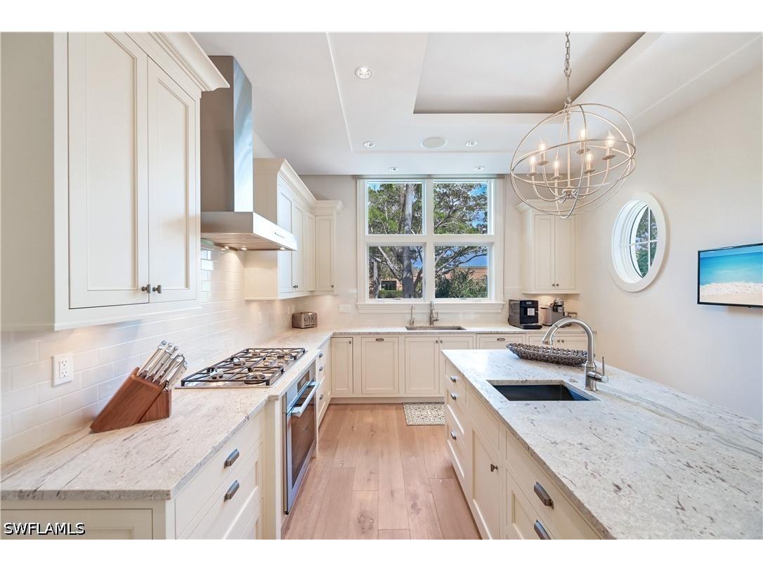 42 6th Street S Naples FL 34102 226019846 image28