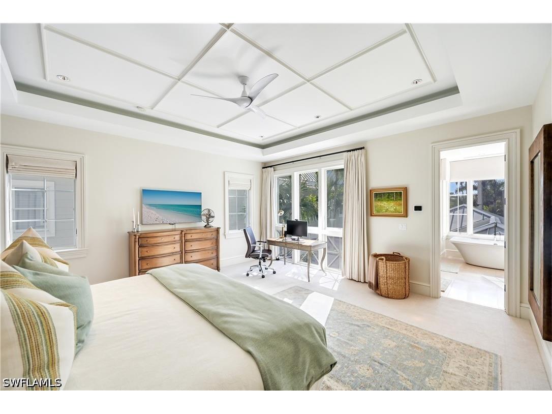 42 6th Street S Naples FL 34102 226019846 image34