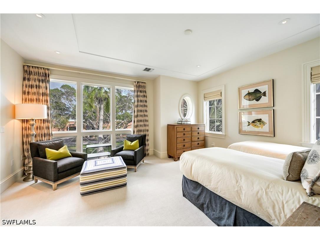 42 6th Street S Naples FL 34102 226019846 image40