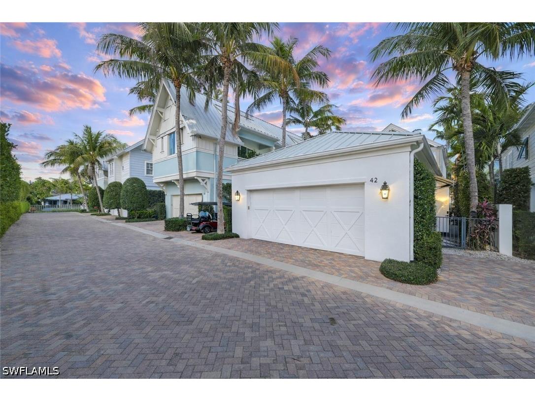 42 6th Street S Naples FL 34102 226019846 image46