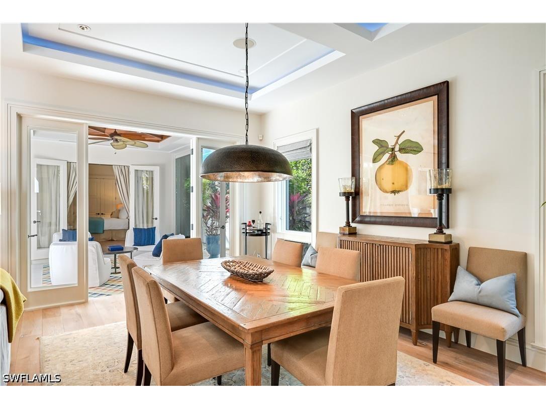 42 6th Street S Naples FL 34102 226019846 image9