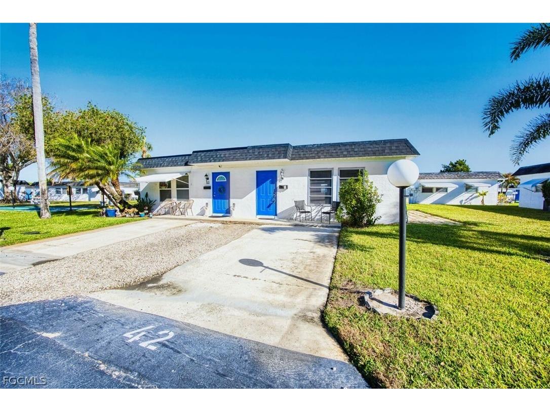 42 Temple Court Lehigh Acres FL 33936 2026011341 image1