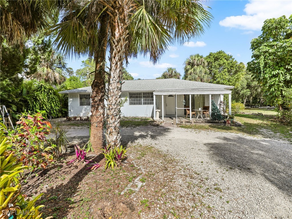 420 31st Street SW Naples FL 34117 225035813 image1