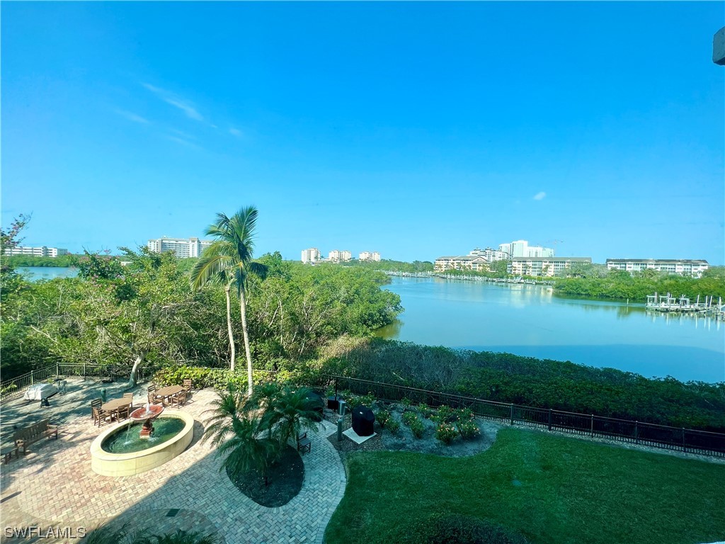 420 Cove Tower Drive #302 Naples FL 34110 223018925 image1