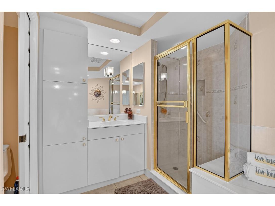 420 Cove Tower Drive #401 Naples FL 34110 225076856 image25