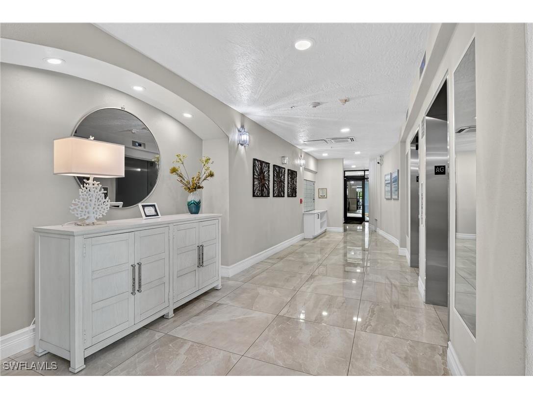 420 Cove Tower Drive #401 Naples FL 34110 225076856 image34