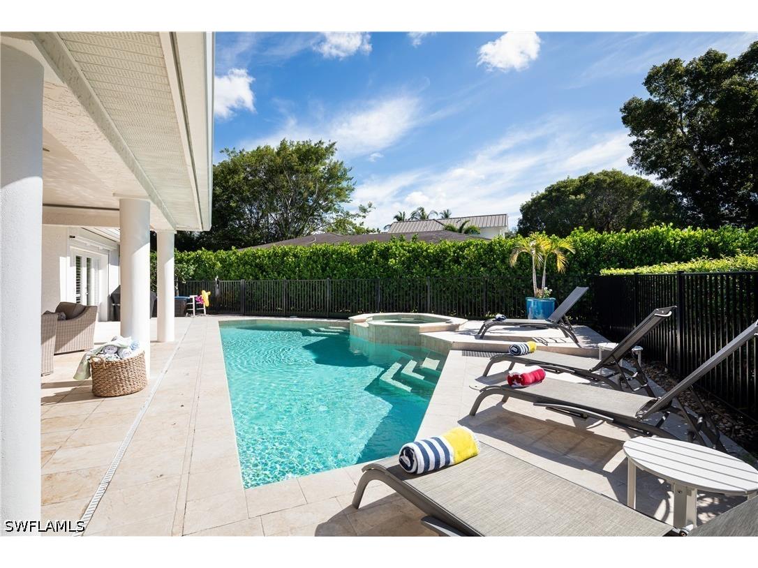420 Palm Circle E Naples FL 34102 226022366 image14