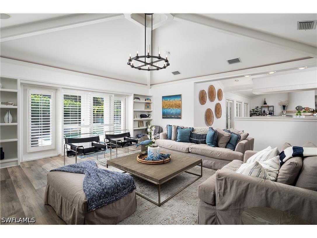 420 Palm Circle E Naples FL 34102 226022366 image2