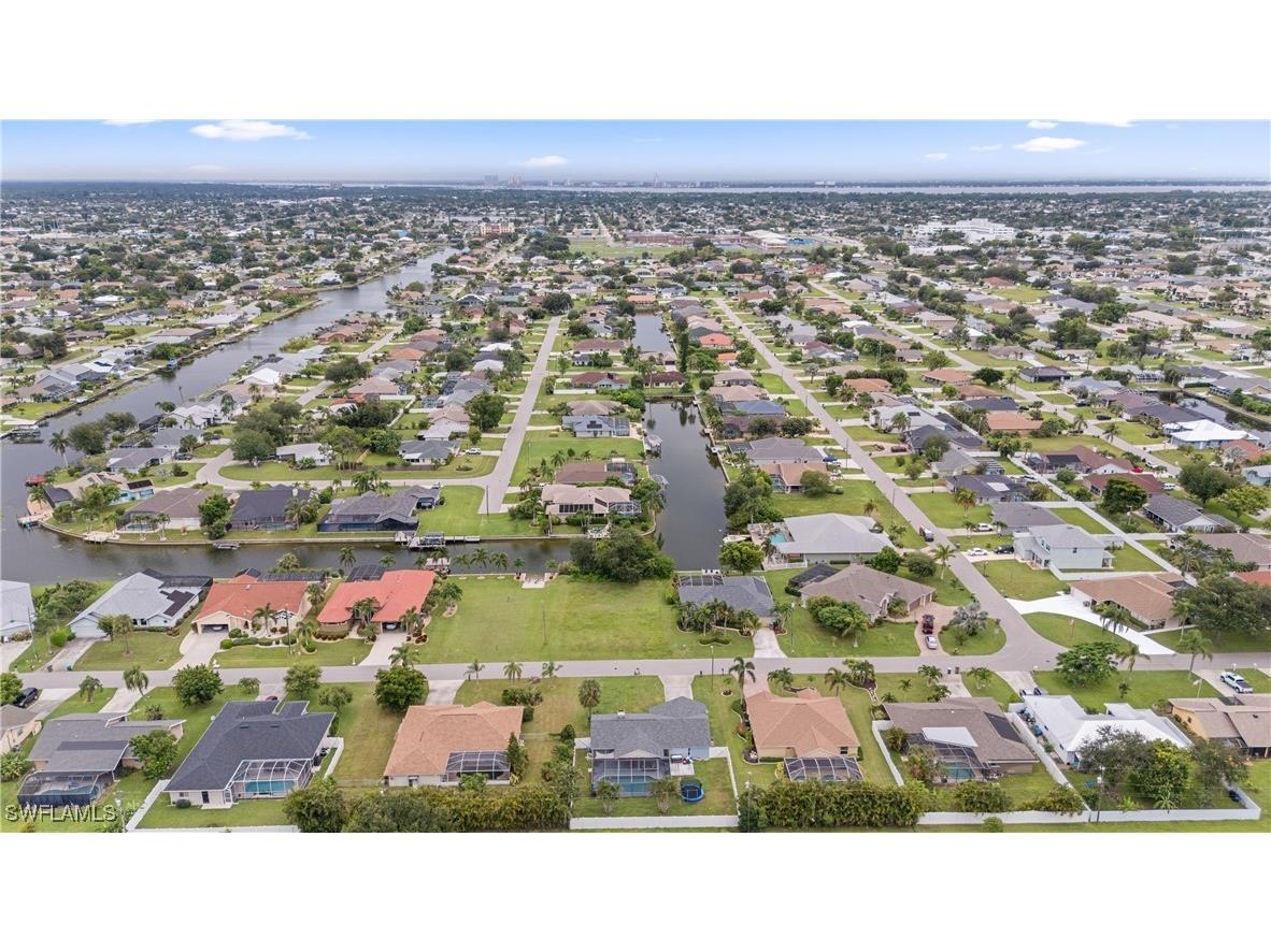 420 SE 10th Avenue Cape Coral FL 33990 225063577 image41