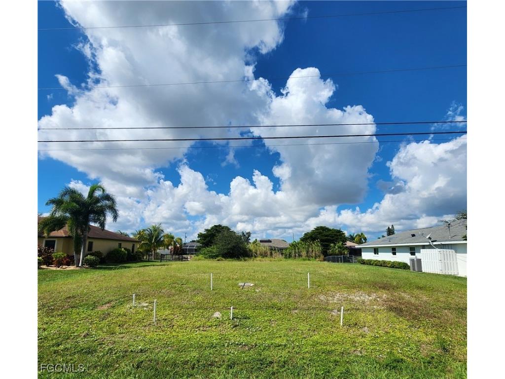 420 SE 9th Place Cape Coral FL 33990 2025019184 image5