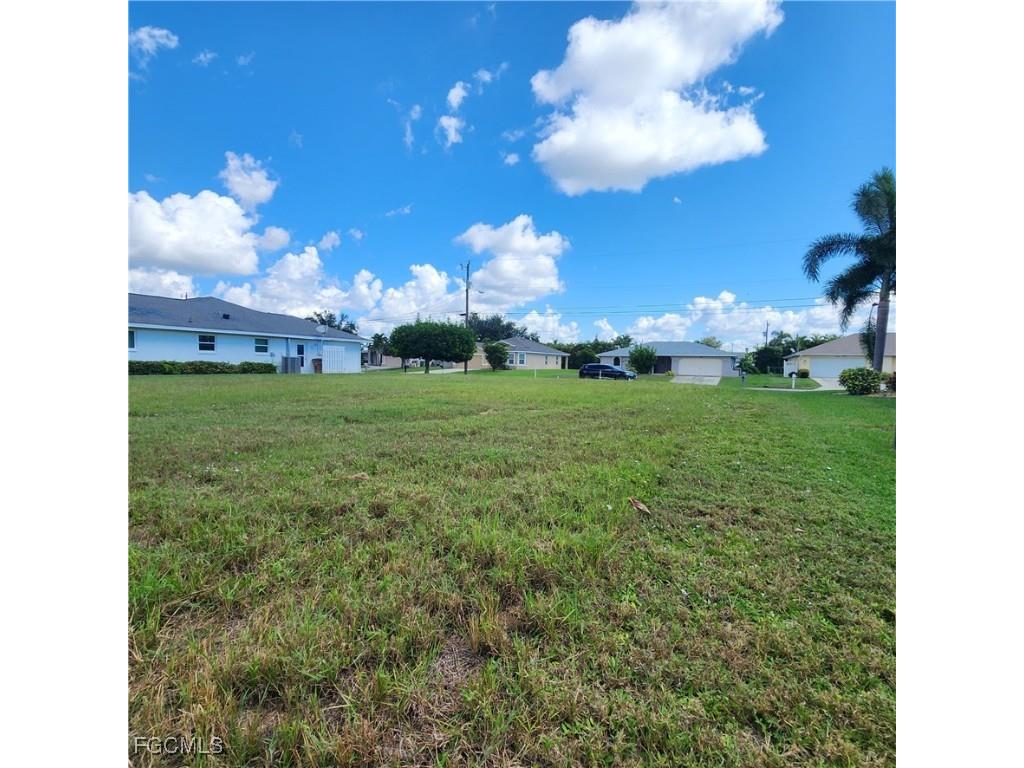 420 SE 9th Place Cape Coral FL 33990 2025019184 image7
