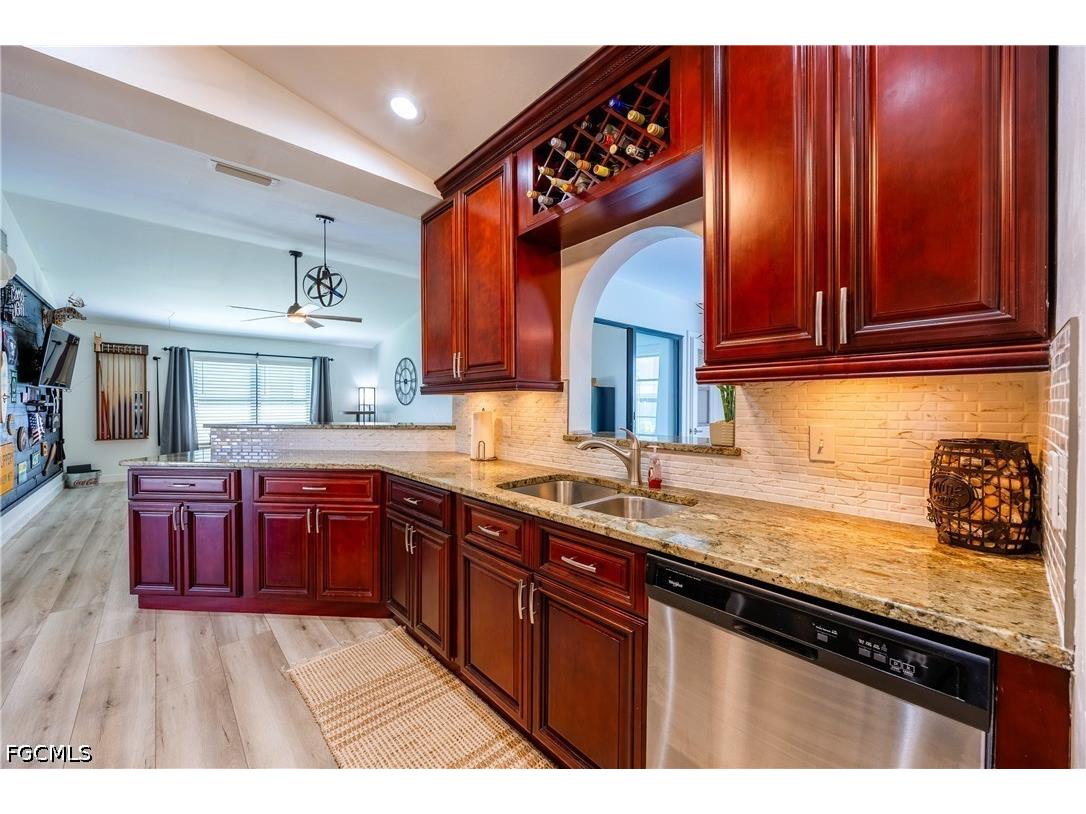 420 SW 37th Street Cape Coral FL 33914 2026017676 image11