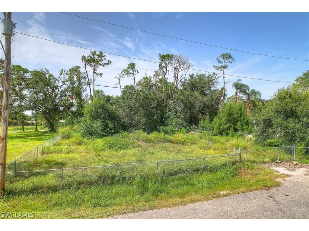420 Santa Barbara Street North Fort Myers FL 33903 224051780 image1