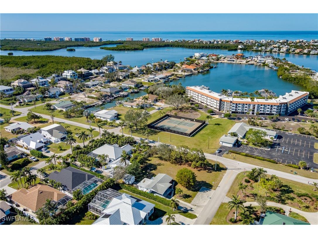 420 West Avenue Bonita Springs FL 34134 226004217 image1