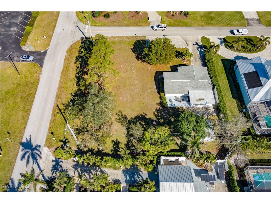 420 West Avenue Bonita Springs FL 34134 226004217 image3